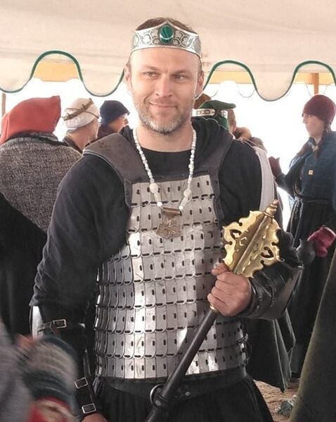 File:Hawkmace.jpg